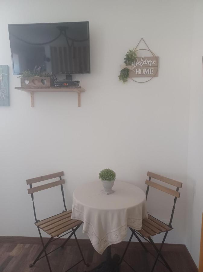 Chambre D'Hote Au Jardin Le Clos Des Vins D'Anges Saint-Pierre-des-Champs Exteriér fotografie