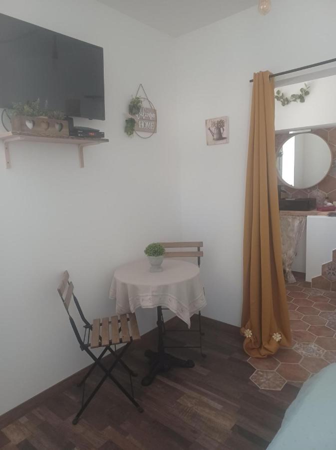 Chambre D'Hote Au Jardin Le Clos Des Vins D'Anges Saint-Pierre-des-Champs Exteriér fotografie